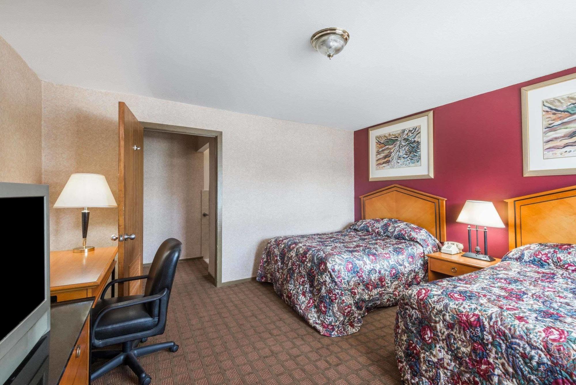 Elite Inn Moosup Buitenkant foto